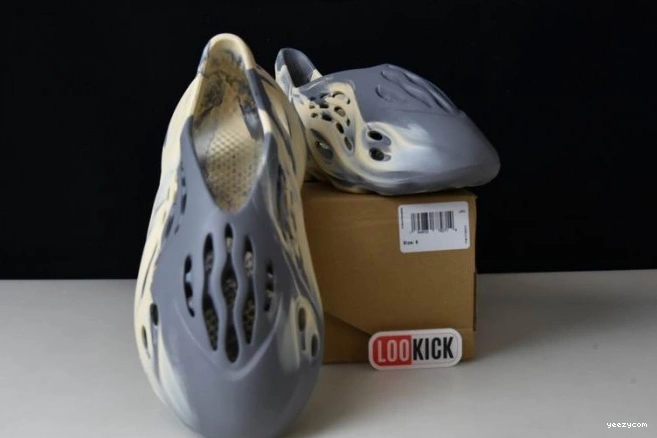 Moon RNNR Yeezy MXT Adidas GV7904 Foam Gray 0720